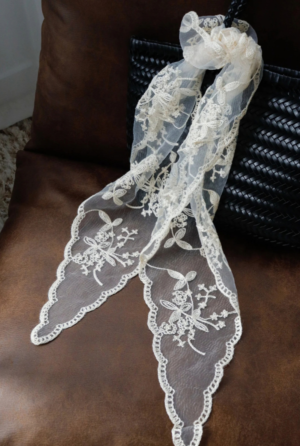 Seraphine Lace Head Scarf - Ivory